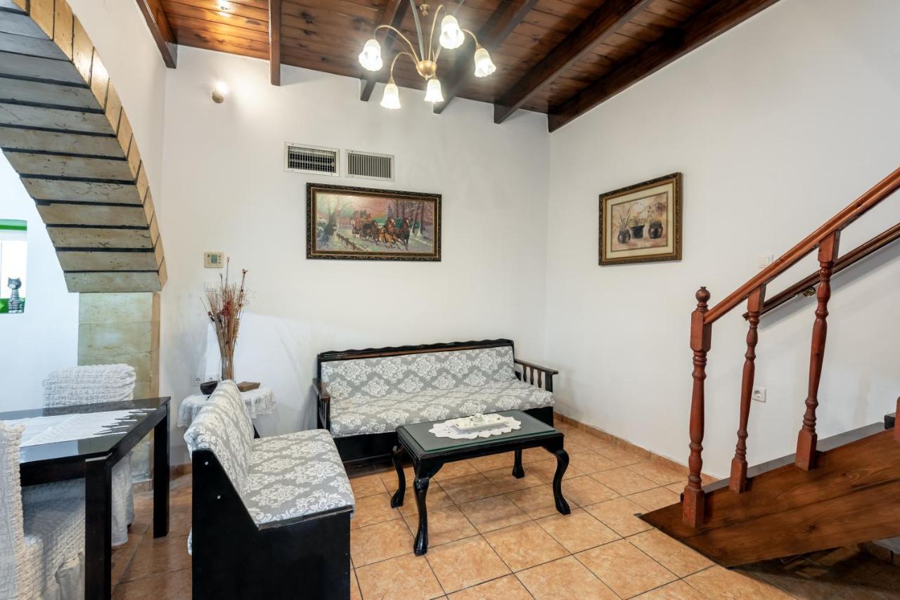 Aroni Cretan Comfortable House - Hamam Suites Aroni エクステリア 写真